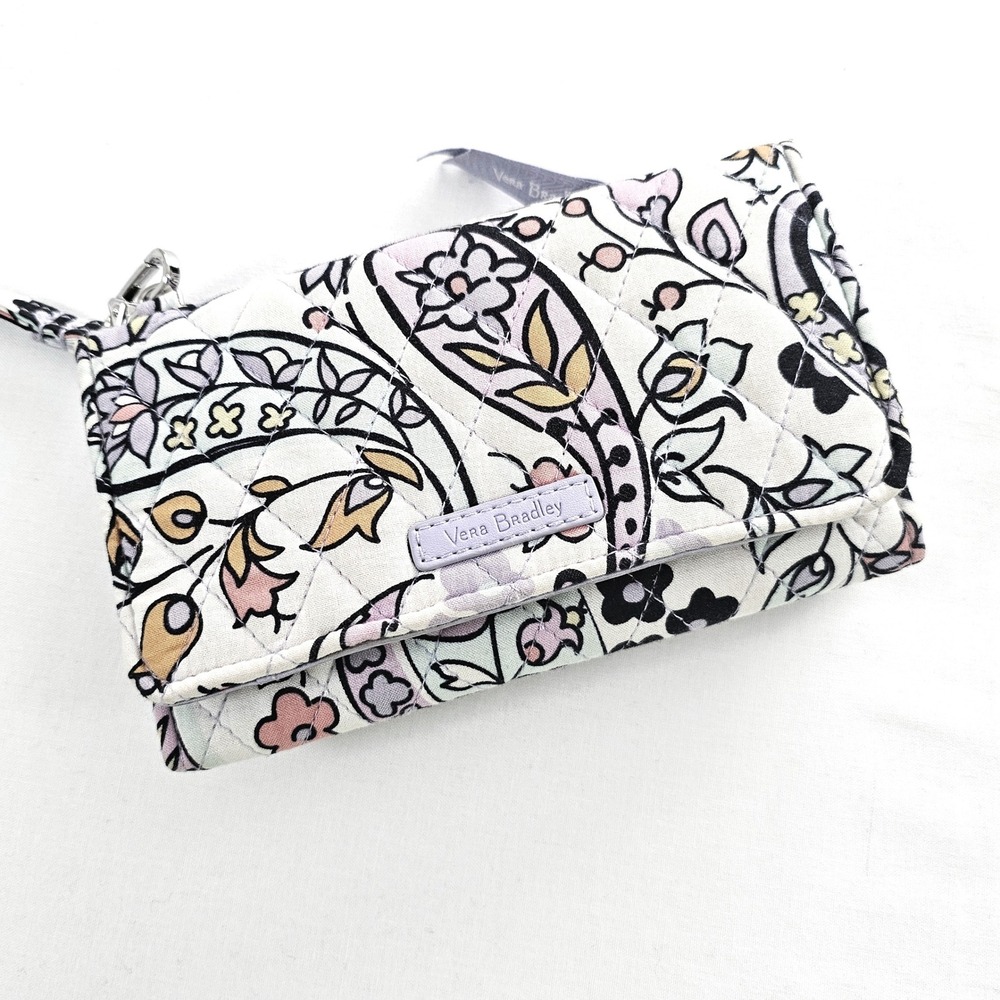 Vera Bradley RFID Riley Compact Wallet Quilted Floral Paisley Wristlet Lavender - Picture 1 of 9